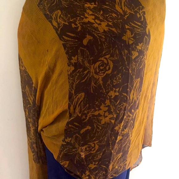 Woman’s Print Chiffon Scarf - Picture 1 of 3